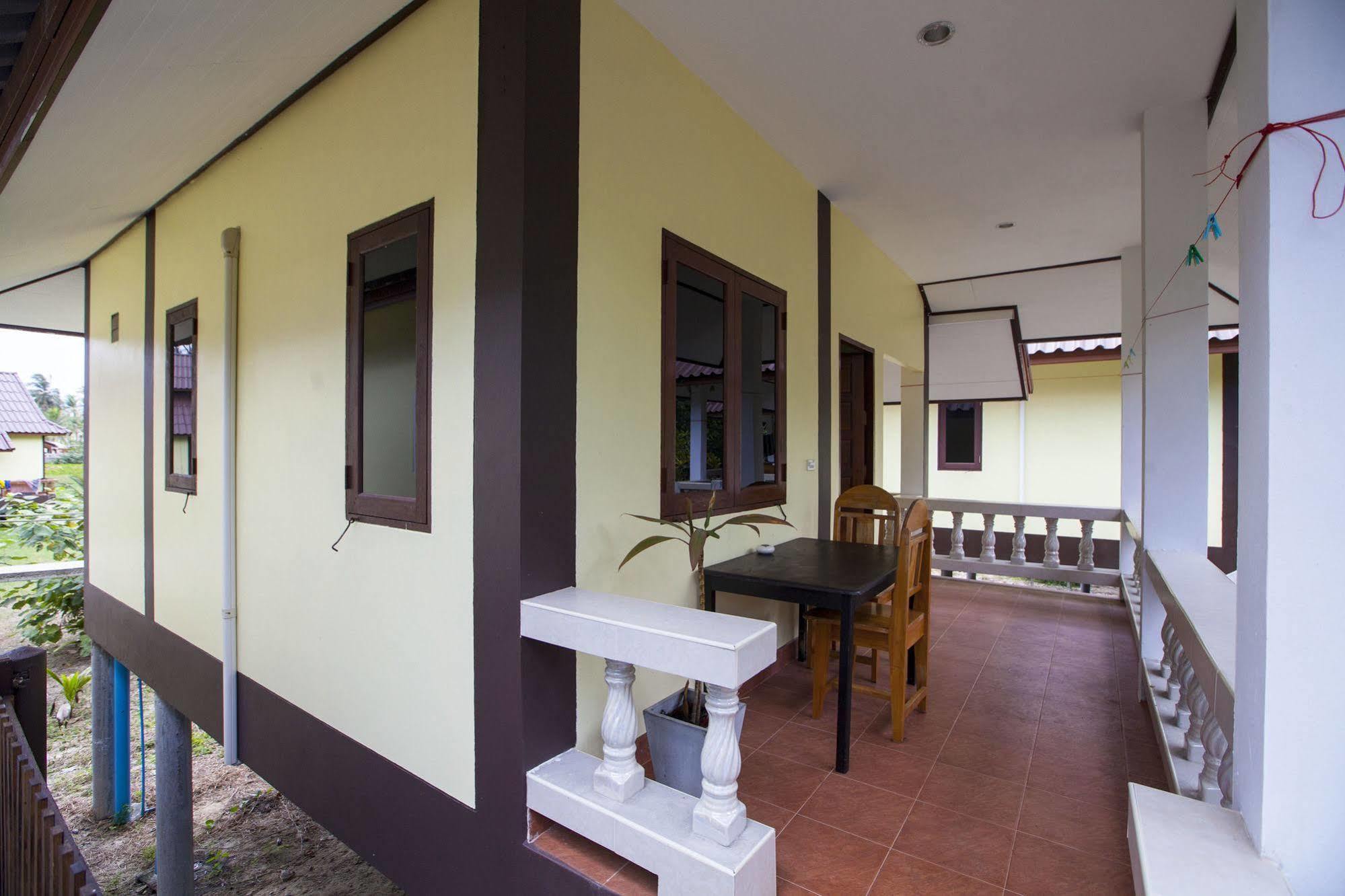 Hin Bhai Resort Chaloklum Luaran gambar